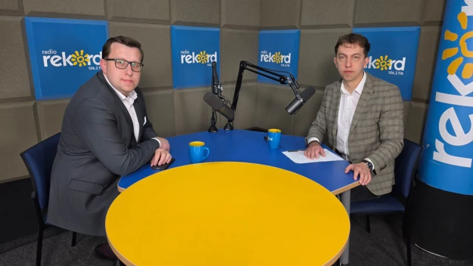 Rozmowa w studiu Radia Rekord w Radomiu, 17 czerwca 2026