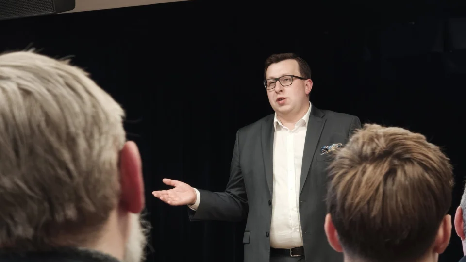 Tomasz Grabarczyk podczas spotkania otwartego w Zwoleniu, 19 maja 2026